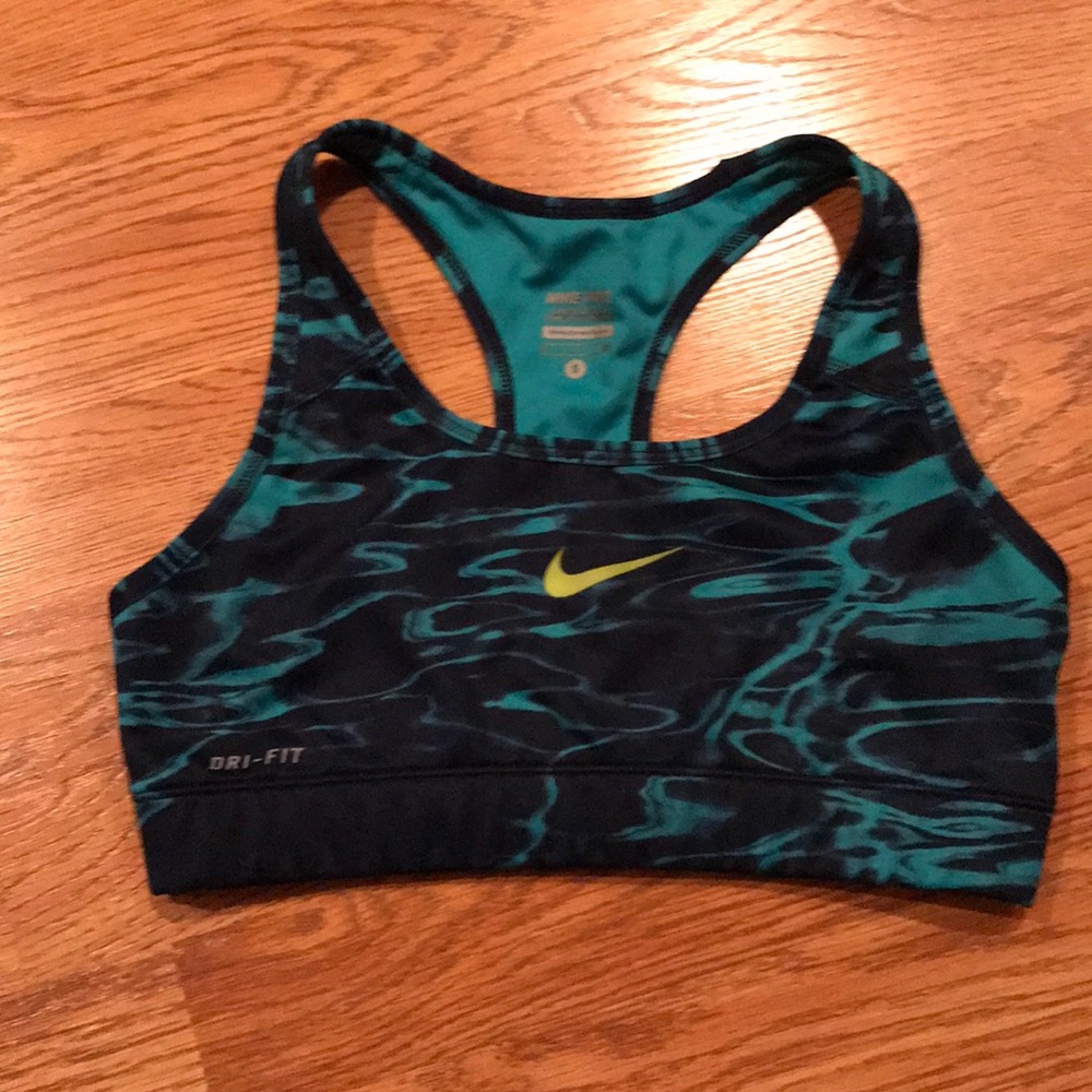 Sports bra